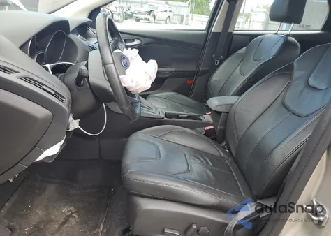 2016 Ford Focus Se из США, поврежденный, VIN 1FADP3K28GL232762